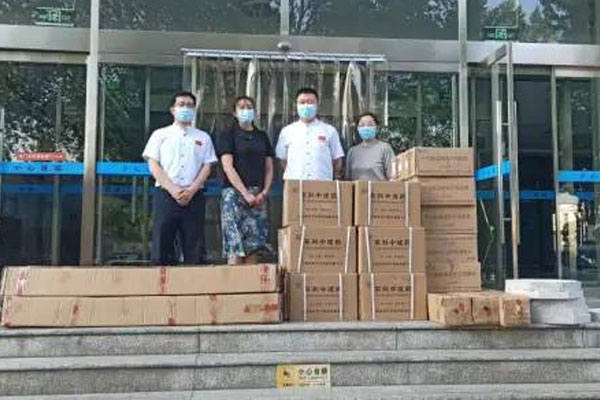 J9集团 物资捐赠