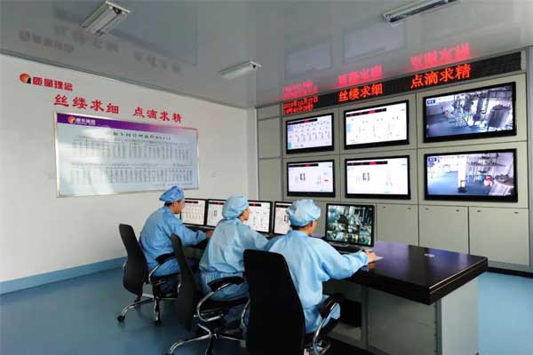 J9集团制药中药提取车间全自动控制生产线